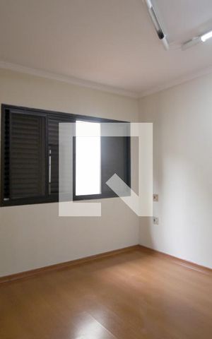 Casa para alugar com 300m², 3 quartos e 3 vagasQuarto