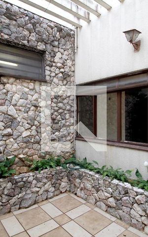 Casa para alugar com 300m², 3 quartos e 3 vagasJardim de Inverno