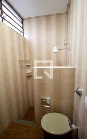 Casa para alugar com 300m², 3 quartos e 3 vagasBanheiro da Suíte 1