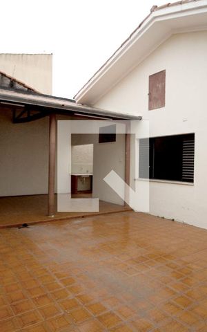 Casa para alugar com 300m², 3 quartos e 3 vagasÁrea Externa