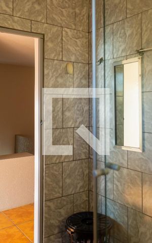 Casa à venda com 140m², 2 quartos e 2 vagasBanheiro 1