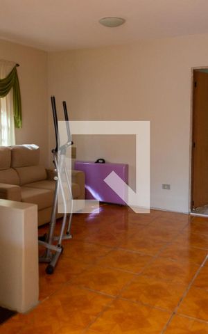 Casa à venda com 140m², 2 quartos e 2 vagasSala 2