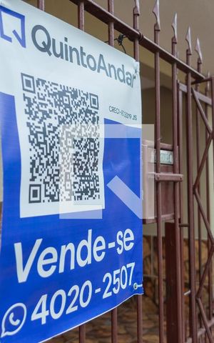 Casa à venda com 140m², 2 quartos e 2 vagasFachada