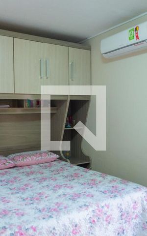 Casa à venda com 140m², 2 quartos e 2 vagasSuíte