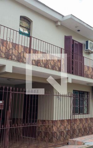 Casa à venda com 140m², 2 quartos e 2 vagasFachada