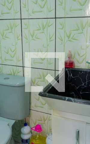 Casa à venda com 140m², 2 quartos e 2 vagasBanheiro 2