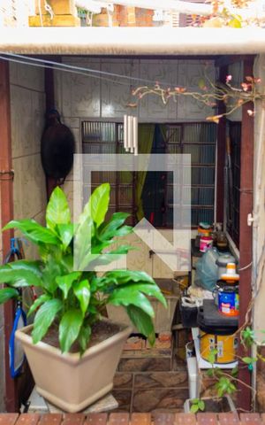 Casa à venda com 140m², 2 quartos e 2 vagasQuintal