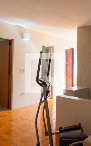 Casa à venda com 140m², 2 quartos e 2 vagasSala 2