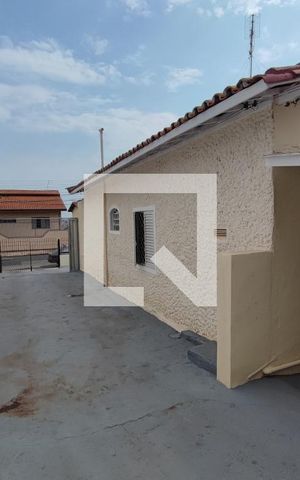 Casa à venda com 200m², 3 quartos e 8 vagasQuintal