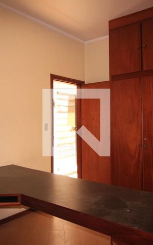 Casa à venda com 240m², 4 quartos e 4 vagasQuarto 1