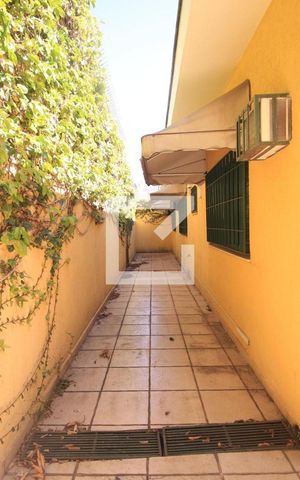 Casa à venda com 240m², 4 quartos e 4 vagasÁrea Externa