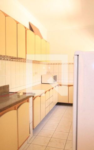 Casa à venda com 240m², 4 quartos e 4 vagasCozinha