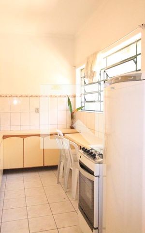 Casa à venda com 240m², 4 quartos e 4 vagasCozinha