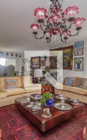 Apartamento à venda com 370m², 3 quartos e 2 vagas Apartamento à venda com 370m², 3 quartos e 2 vagasSala
