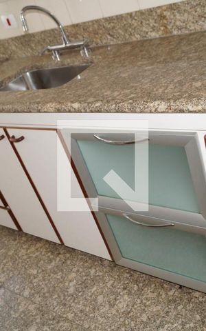Apartamento para alugar com 74m², 2 quartos e 2 vagas Apartamento para alugar com 74m², 2 quartos e 2 vagasCozinha
