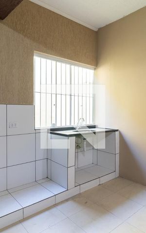 Casa para alugar com 30m², 1 quarto e sem vagaCozinha e Área de Serviço