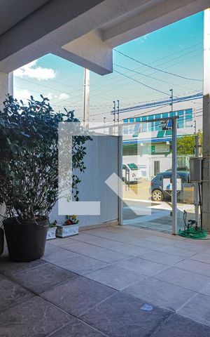 Casa à venda com 145m², 3 quartos e 3 vagas Casa à venda com 145m², 3 quartos e 3 vagasGaragem