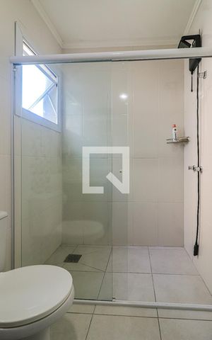 Casa à venda com 145m², 3 quartos e 3 vagas Casa à venda com 145m², 3 quartos e 3 vagasDetalhe da suite do quarto 1
