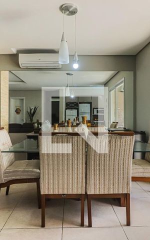 Casa à venda com 145m², 3 quartos e 3 vagas Casa à venda com 145m², 3 quartos e 3 vagasSala