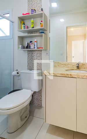 Casa à venda com 145m², 3 quartos e 3 vagas Casa à venda com 145m², 3 quartos e 3 vagasBanheiro Social