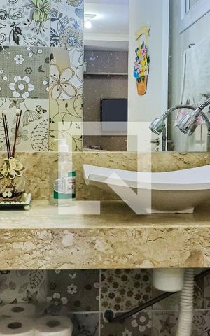 Casa à venda com 145m², 3 quartos e 3 vagas Casa à venda com 145m², 3 quartos e 3 vagasDetalhe do lavabo