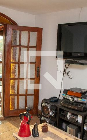 Casa à venda com 300m², 5 quartos e 3 vagas Casa à venda com 300m², 5 quartos e 3 vagasSala superior
