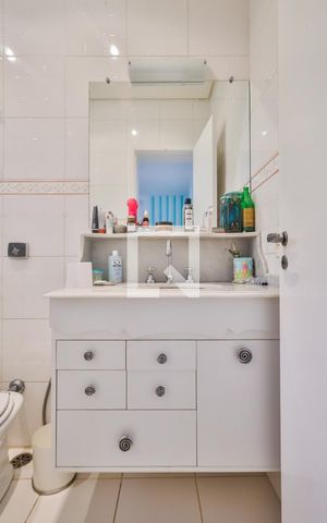 Casa à venda com 380m², 4 quartos e 3 vagasBanheiro da Suíte 2
