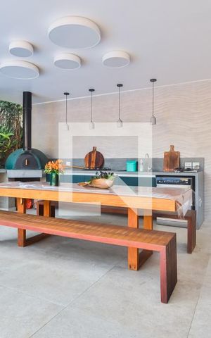 Casa à venda com 380m², 4 quartos e 3 vagasÁrea comum - Piscina