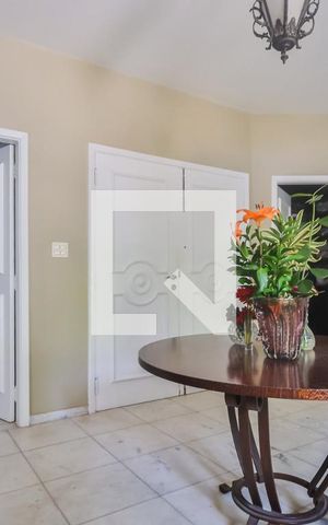 Casa à venda com 380m², 4 quartos e 3 vagasSala de Estar