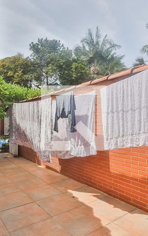 Casa à venda com 380m², 4 quartos e 3 vagasÁrea de Serviço - Quintal