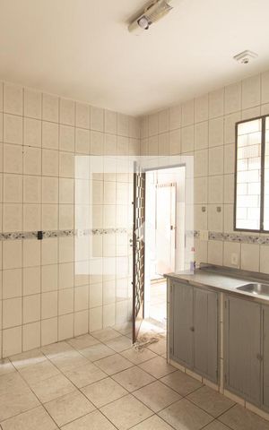 Casa à venda com 150m², 3 quartos e 2 vagas Casa à venda com 150m², 3 quartos e 2 vagasCozinha