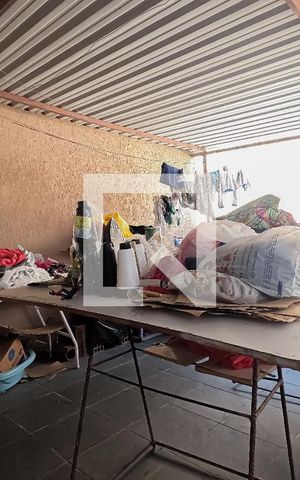 Casa à venda com 100m², 2 quartos e 5 vagas Casa à venda com 100m², 2 quartos e 5 vagasÁrea de Serviço