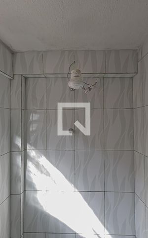 Casa à venda com 100m², 2 quartos e 5 vagas Casa à venda com 100m², 2 quartos e 5 vagasBanheiro