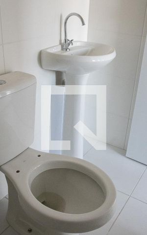 Apartamento à venda com 35m², 2 quartos e sem vagaBanheiro