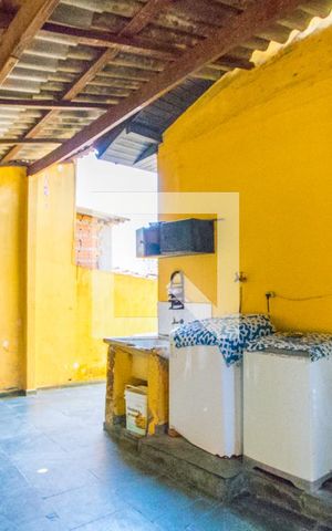 Casa à venda com 400m², 2 quartos e 2 vagas Casa à venda com 400m², 2 quartos e 2 vagasÁrea de serviço