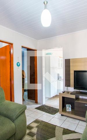 Casa à venda com 400m², 2 quartos e 2 vagas Casa à venda com 400m², 2 quartos e 2 vagasSala