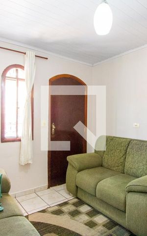 Casa à venda com 400m², 2 quartos e 2 vagas Casa à venda com 400m², 2 quartos e 2 vagasSala