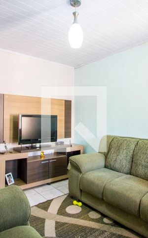 Casa à venda com 400m², 2 quartos e 2 vagas Casa à venda com 400m², 2 quartos e 2 vagasSala