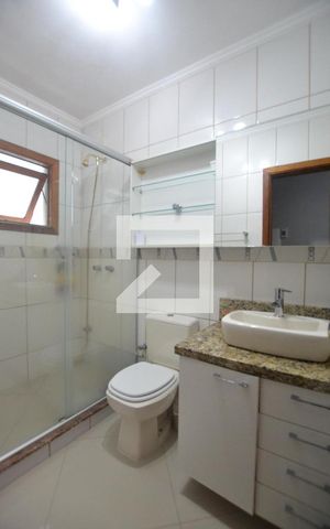Casa de condomínio à venda com 204m², 4 quartos e 2 vagasBanheiro