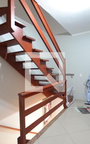 Casa de condomínio à venda com 204m², 4 quartos e 2 vagasCirculação