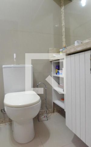 Casa de condomínio à venda com 204m², 4 quartos e 2 vagasBanheiro da Suíte 2
