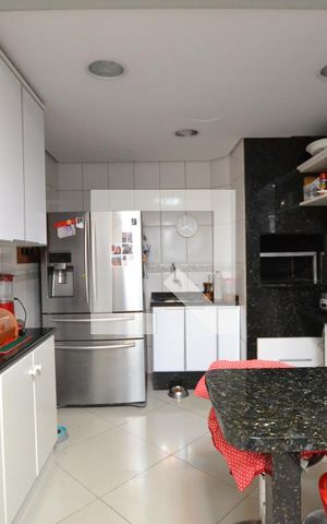 Casa de condomínio à venda com 204m², 4 quartos e 2 vagasCozinha