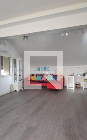 Casa de condomínio à venda com 204m², 4 quartos e 2 vagasQuarto/Reversível