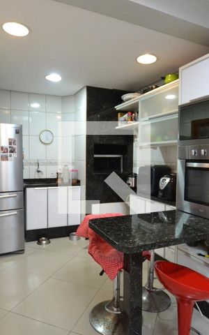 Casa de condomínio à venda com 204m², 4 quartos e 2 vagasCozinha