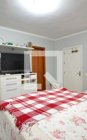 Casa de condomínio à venda com 204m², 4 quartos e 2 vagasSuíte 1