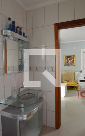 Casa de condomínio à venda com 204m², 4 quartos e 2 vagasBanheiro da Suíte