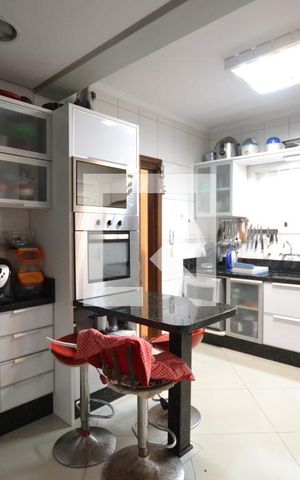 Casa de condomínio à venda com 204m², 4 quartos e 2 vagasCozinha
