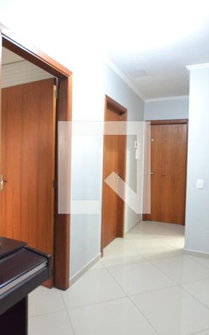 Casa de condomínio à venda com 204m², 4 quartos e 2 vagasCirculação