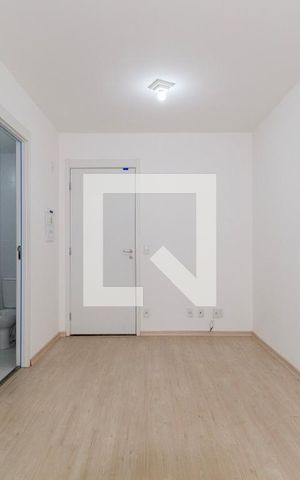Apartamento à venda com 28m², 1 quarto e sem vaga Apartamento à venda com 28m², 1 quarto e sem vagaSala/Quarto