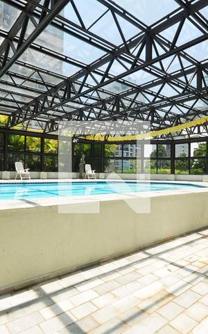 Apartamento à venda com 285m², 4 quartos e 4 vagasPiscina
